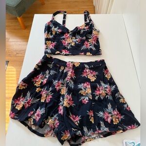 Hollister Floral Short Set